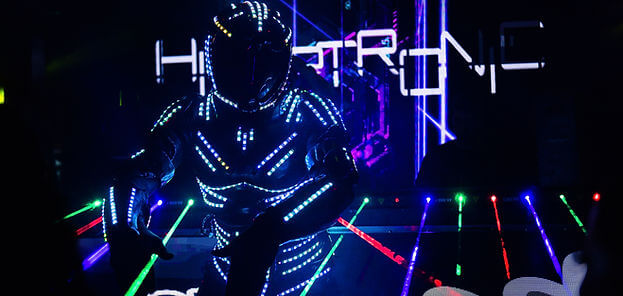 HipertronicRobos de led para festa de 15 anos~mv2