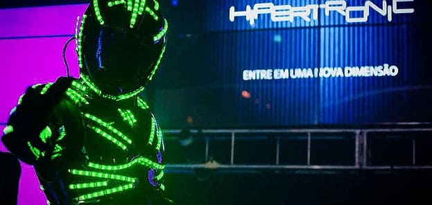 Robo de ledAtração para festa de 15 anos