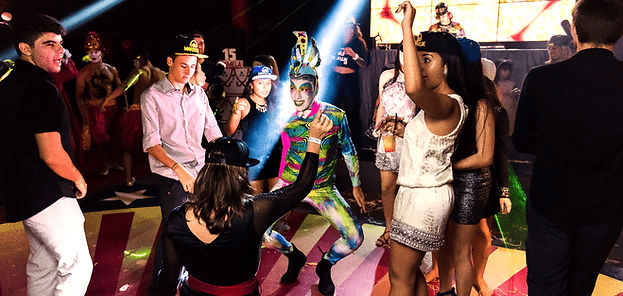 Animação de festa de 15 anosAnimação de festa de debutante, 15 anos.